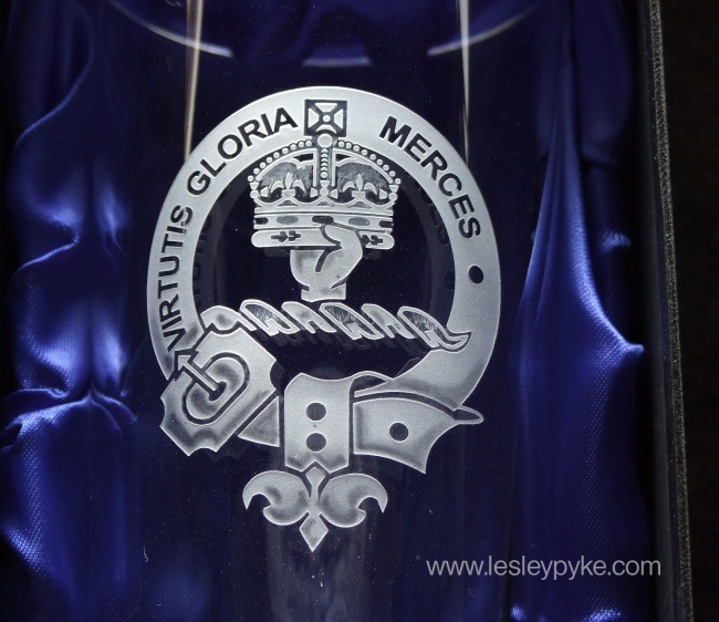 Crests, Arms and Badges – Lesley Pyke – Glass Engraver